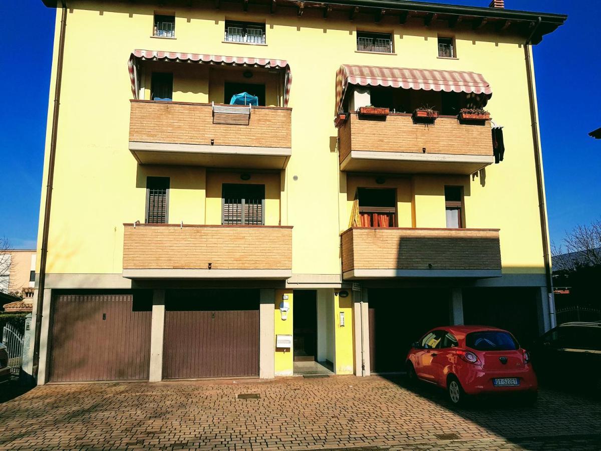 Guest Holiday Filangieri 1 Reggio nell'Emilia Esterno foto